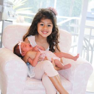 Meet your Posher, Ana